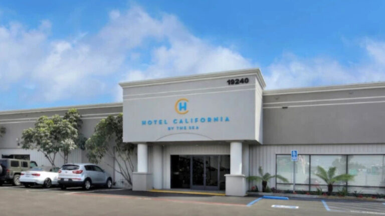 Hotel California By The Sea, Newport Beach